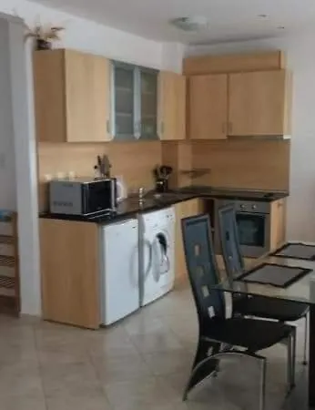 公寓 страхотен тристаен